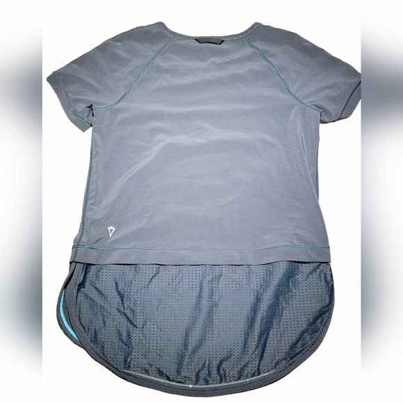 IVIVVA by Lululemon Run Day Fun Day Mesh Swift Tee size 12 EC - Picture 2 of 4